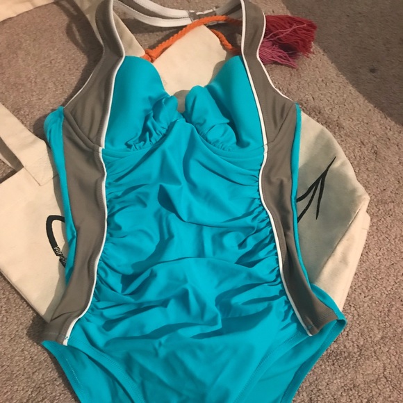 🌟NEW LORI COULTER ONE PEACE SWIMSUIT🌟 - Picture 2 of 8